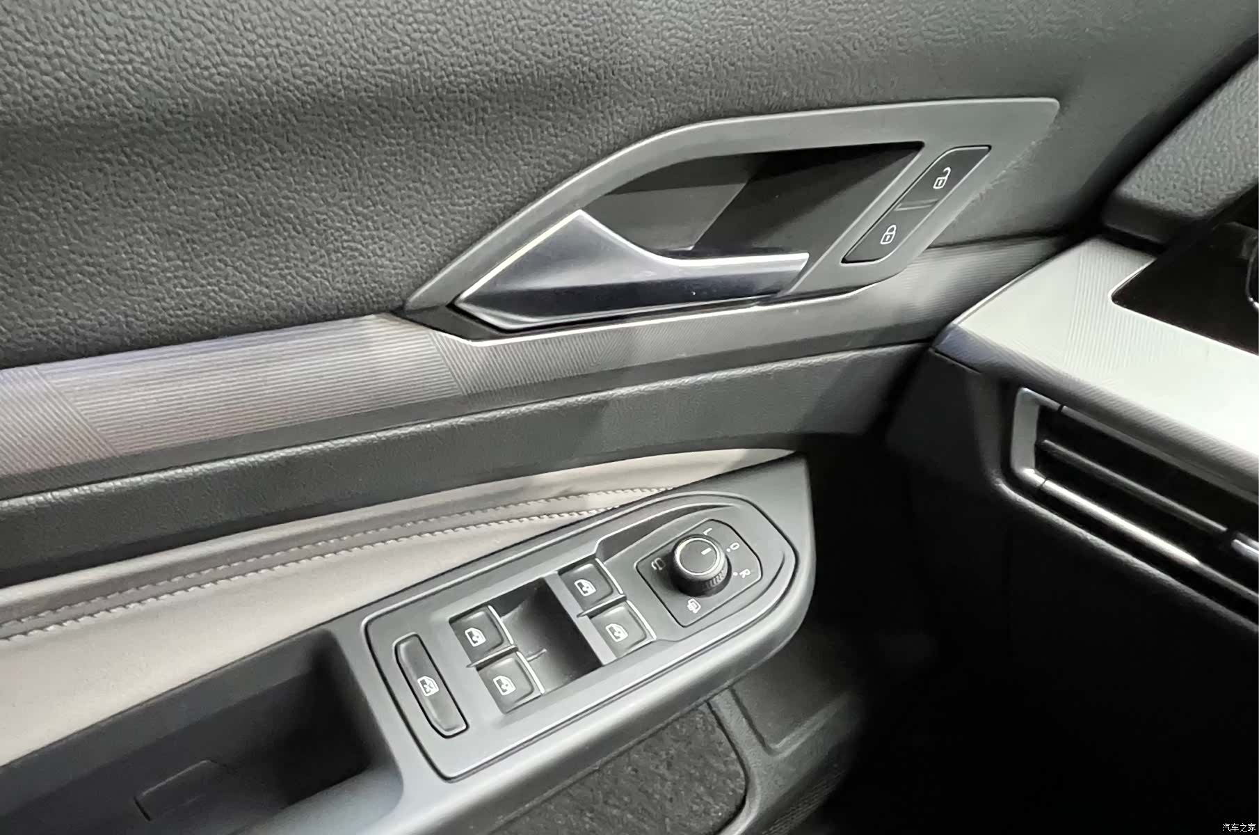 Volkswagen Golf, 2025 14