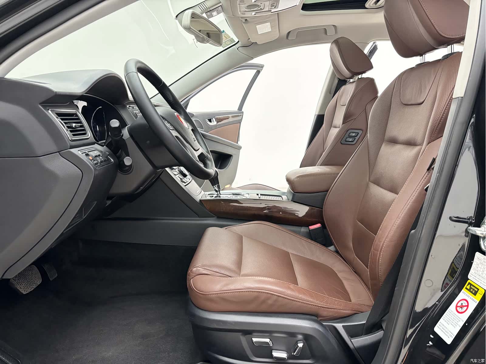 Hongqi H7, 2016 7