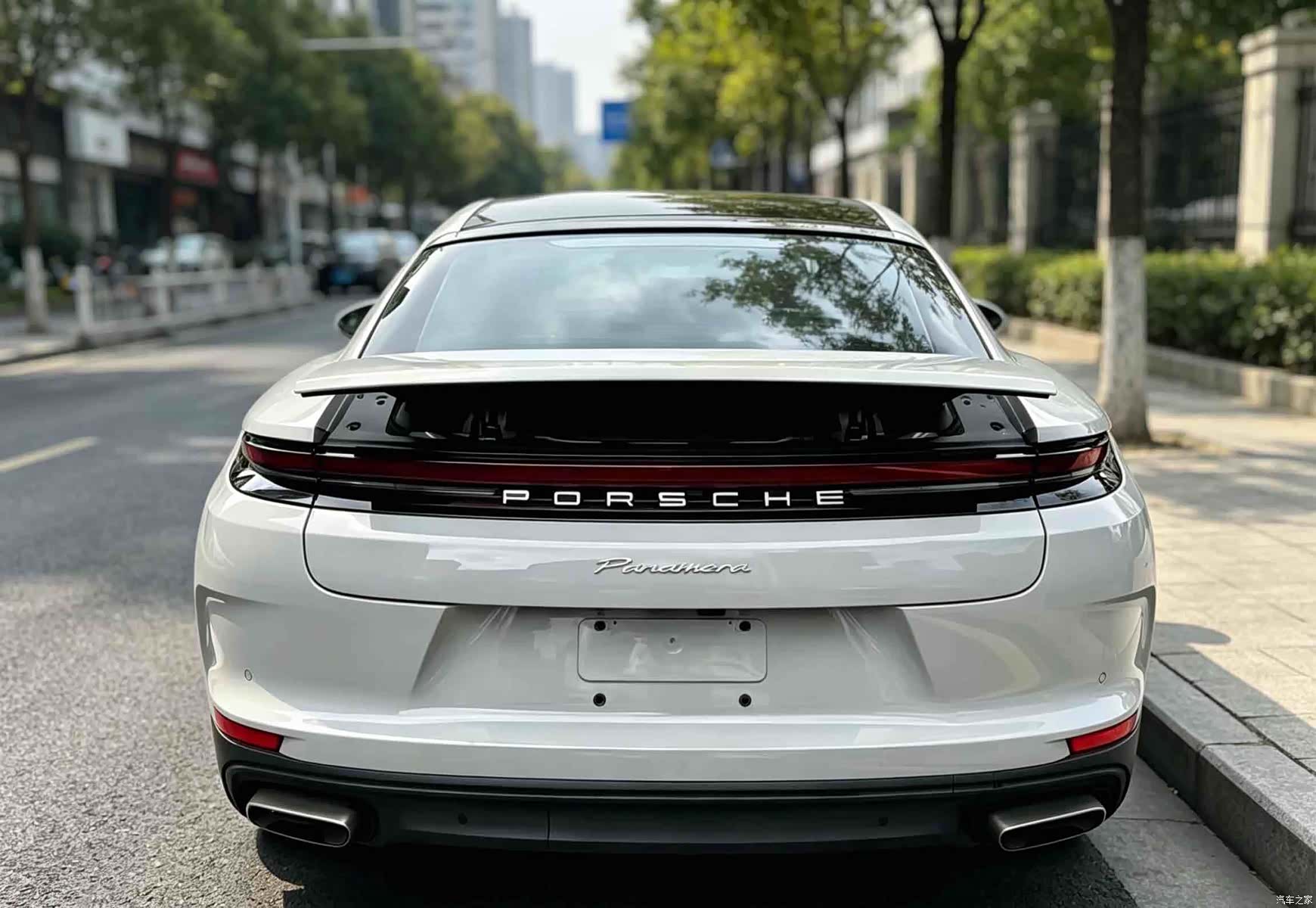 Porsche Panamera, 2025 4