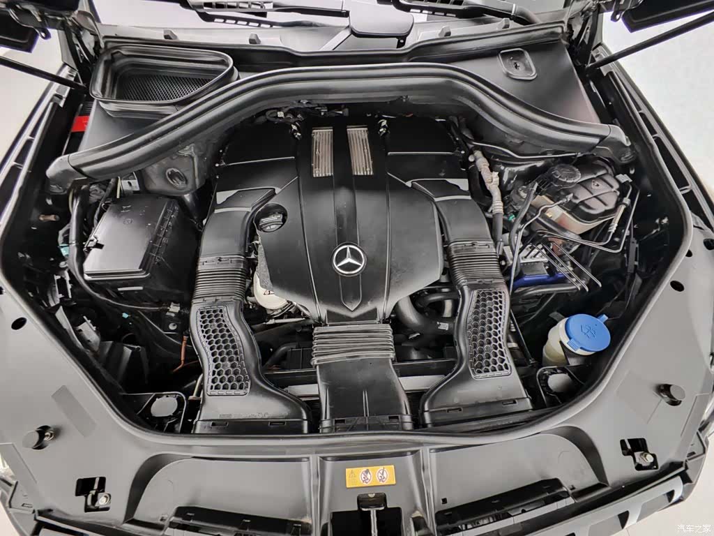 Mercedes-Benz M-Class, 2015 6