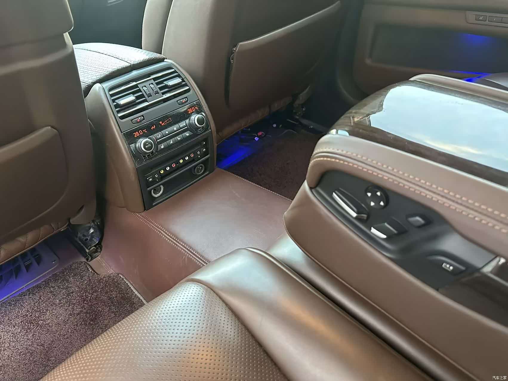 BMW 7 Series, 2011 18