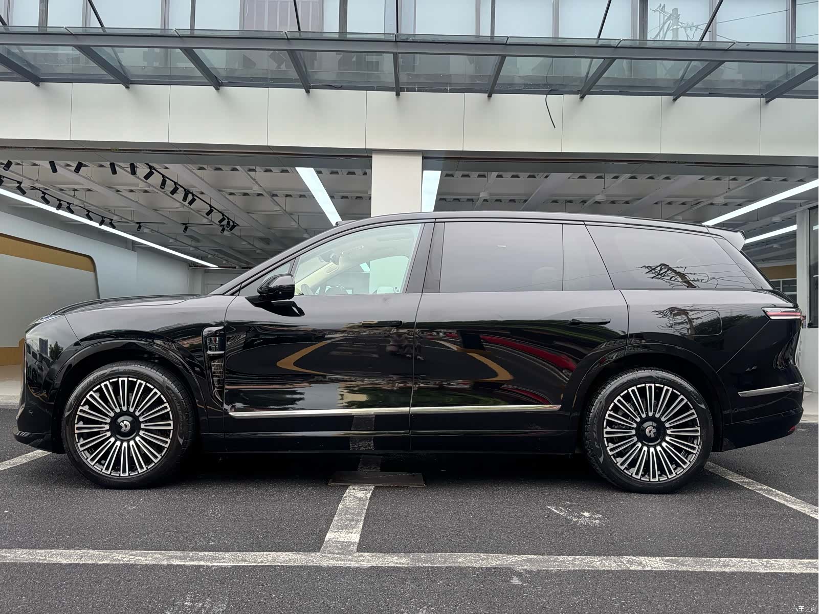 NIO ES8, 2026 8