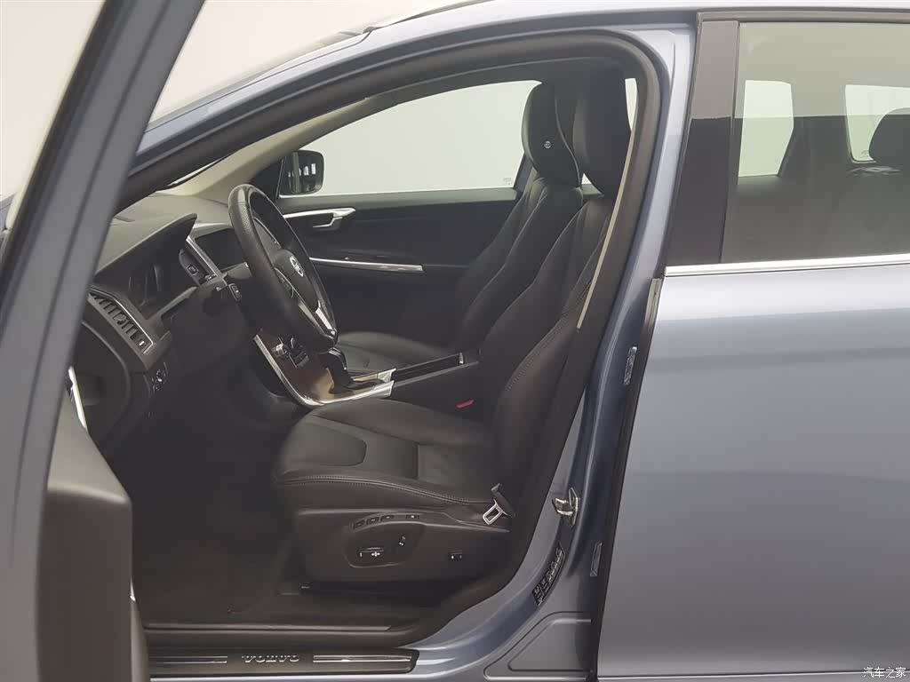 Volvo XC60, 2017 10