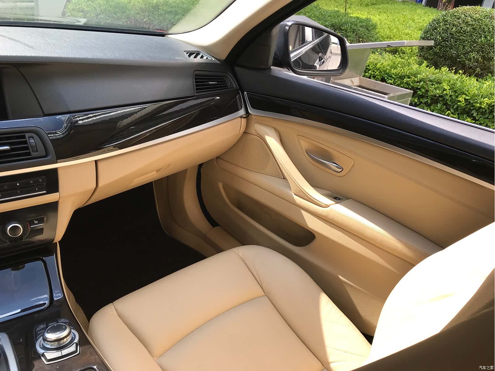 BMW 5 Series, 2012 15