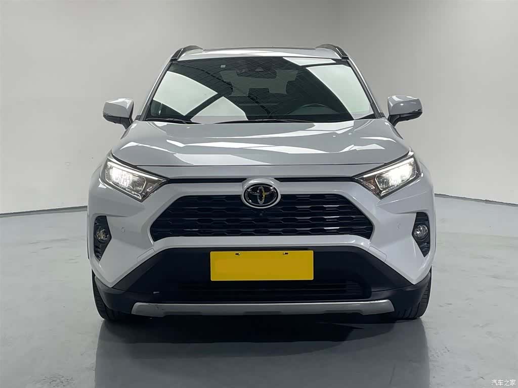 Toyota RAV4, 2021 2
