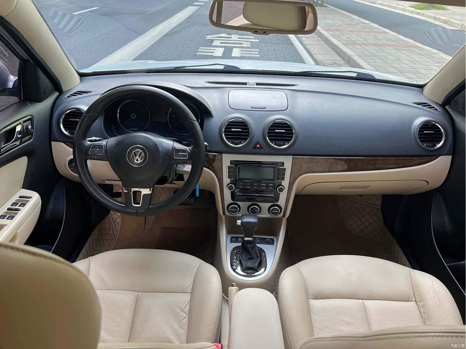Volkswagen Lavida, 2011 12