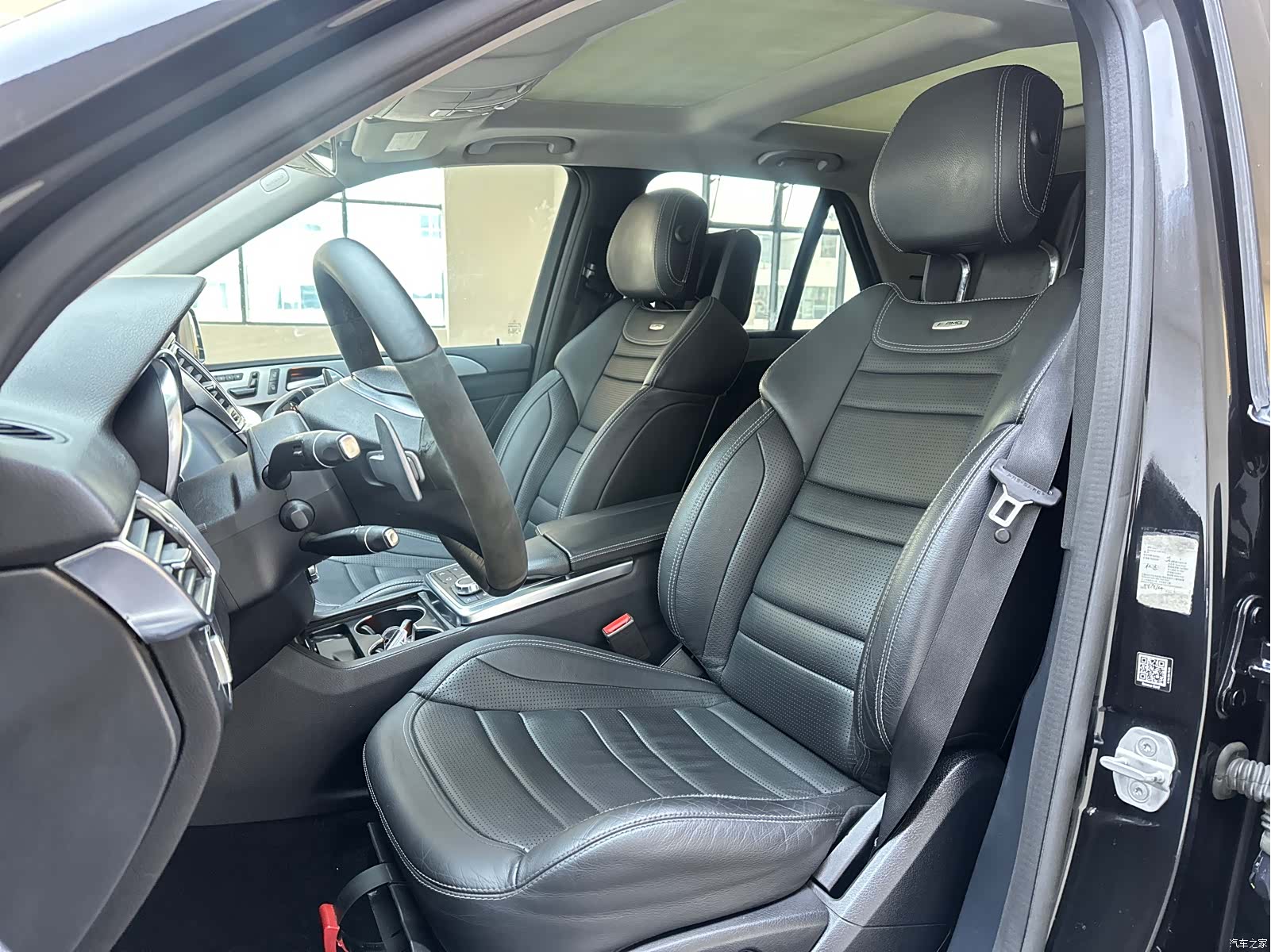 Mercedes-Benz M-Class AMG, 2015 10