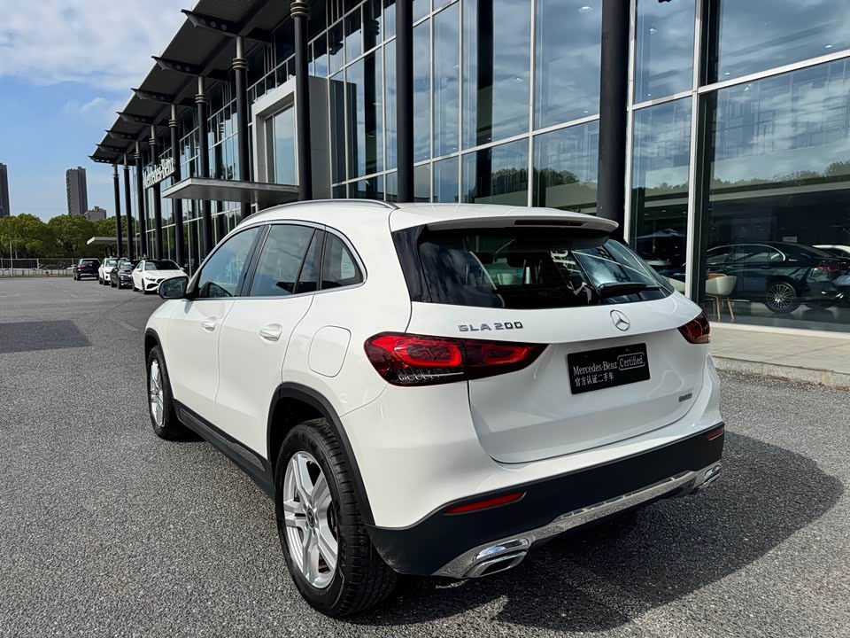 Mercedes-Benz GLA