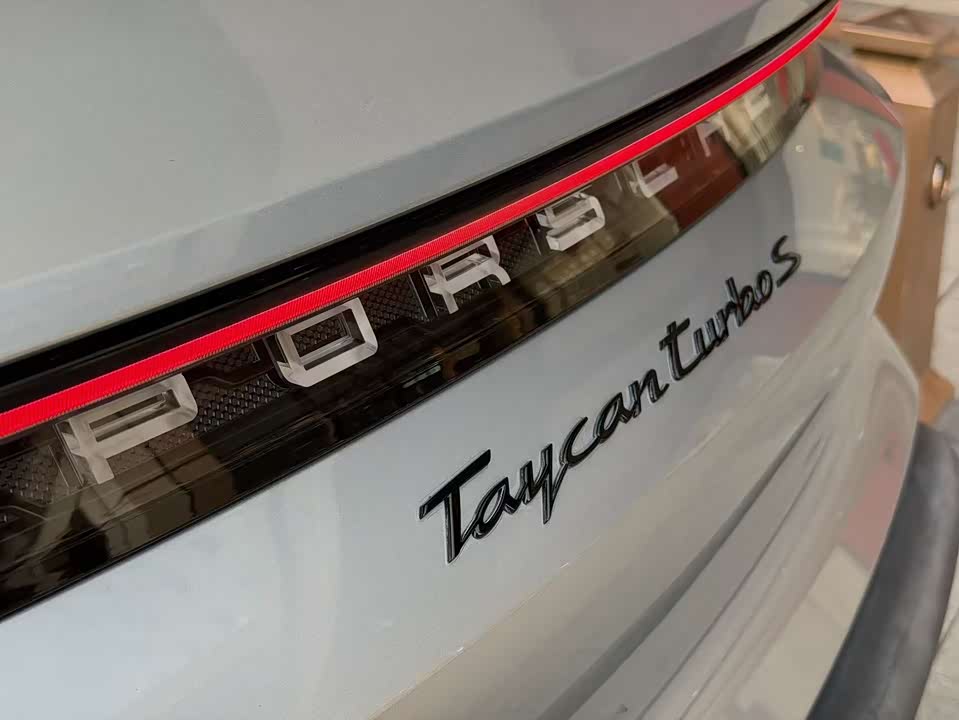 Porsche Taycan