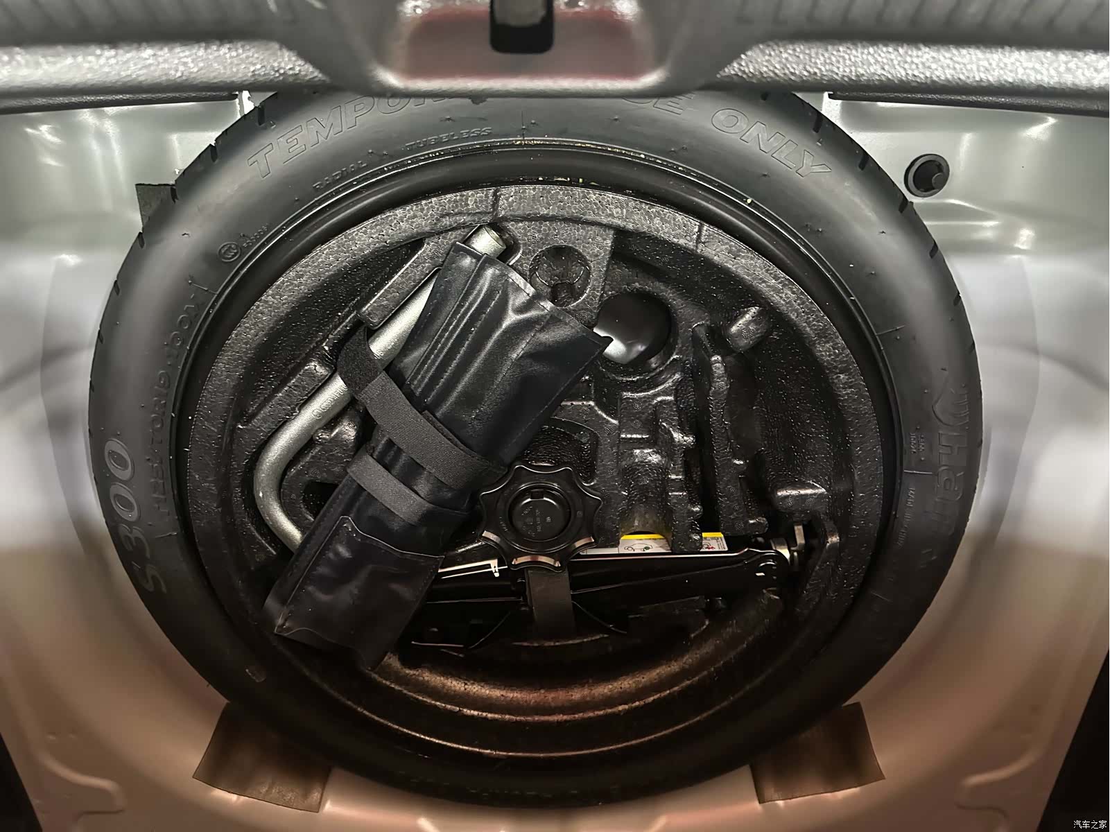 Audi Q2L, 2021 11
