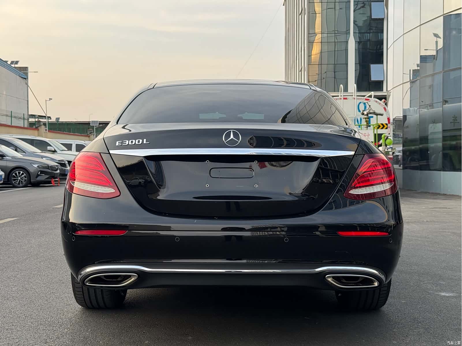 Mercedes-Benz E-Class, 2019 4