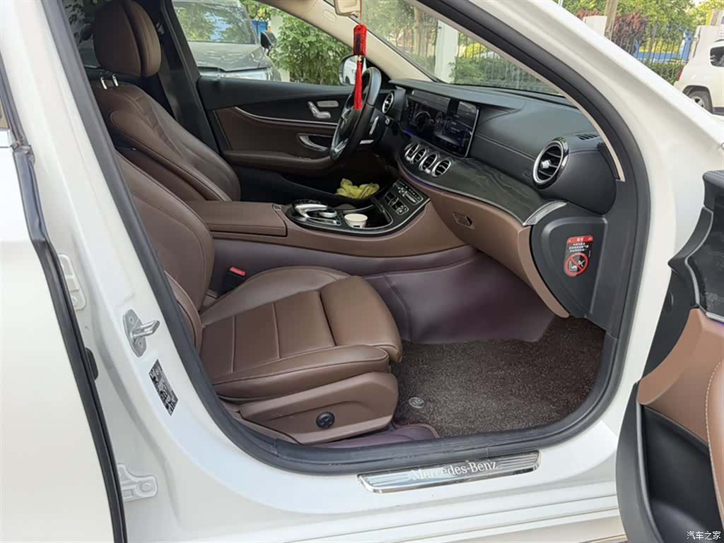 Mercedes-Benz E-Class, 2018 13