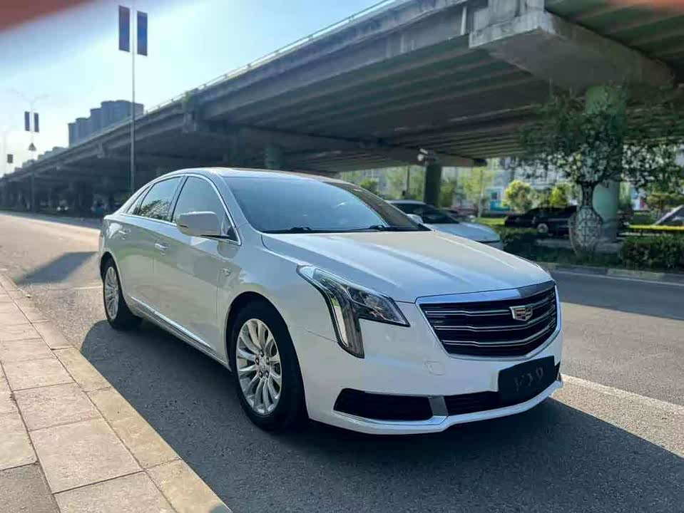 Cadillac XTS
