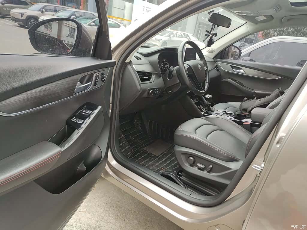 Borgward BX5, 2018 12