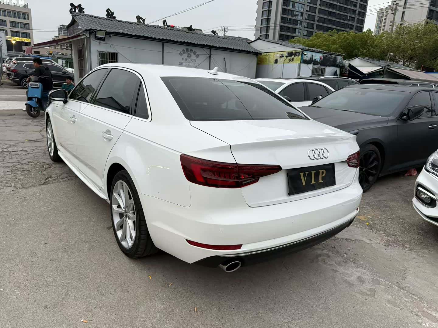 Audi A4L, 2018 9