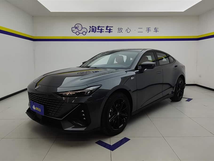 Changan UNI-V Smart iDD Changan UNI-V Smart iDD