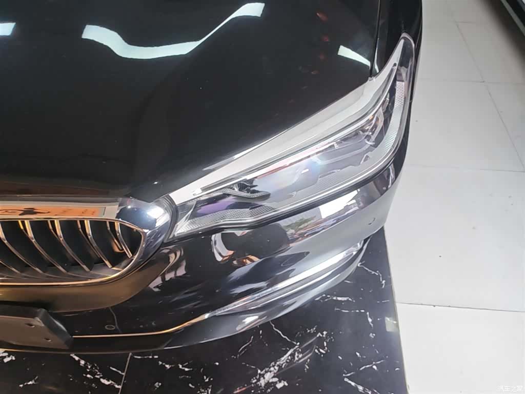 BMW 5 Series, 2018 24