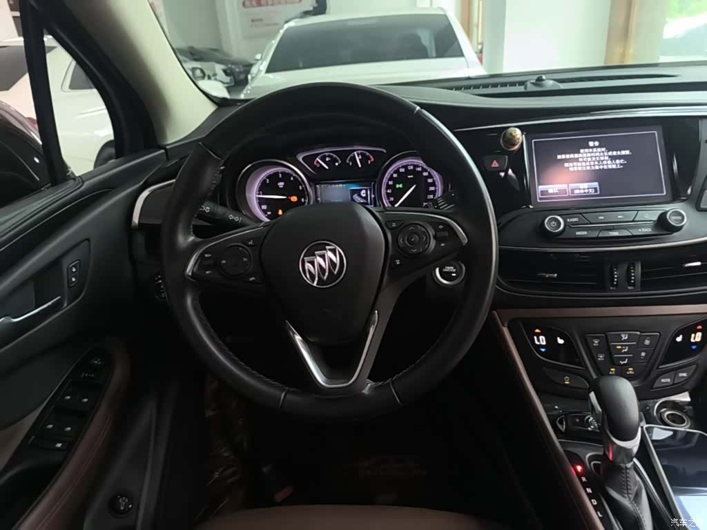 Buick Envision Plus, 2018 11