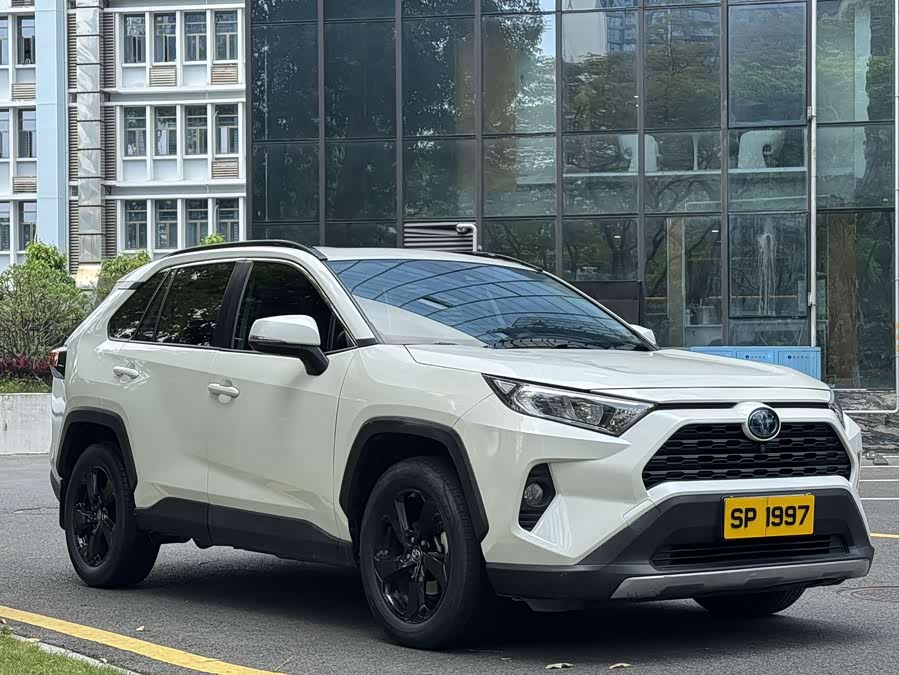 Toyota RAV4 2021, фото 3