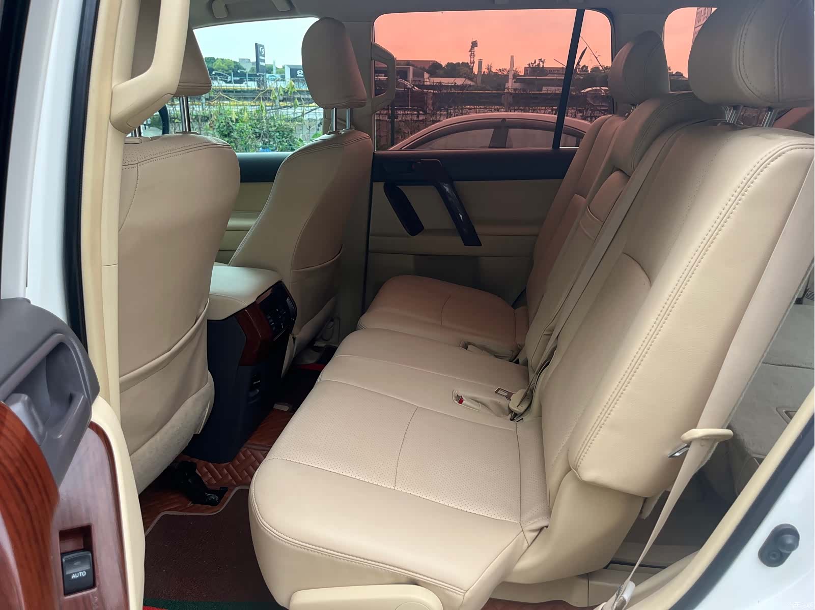 Toyota Prado, 2017 10