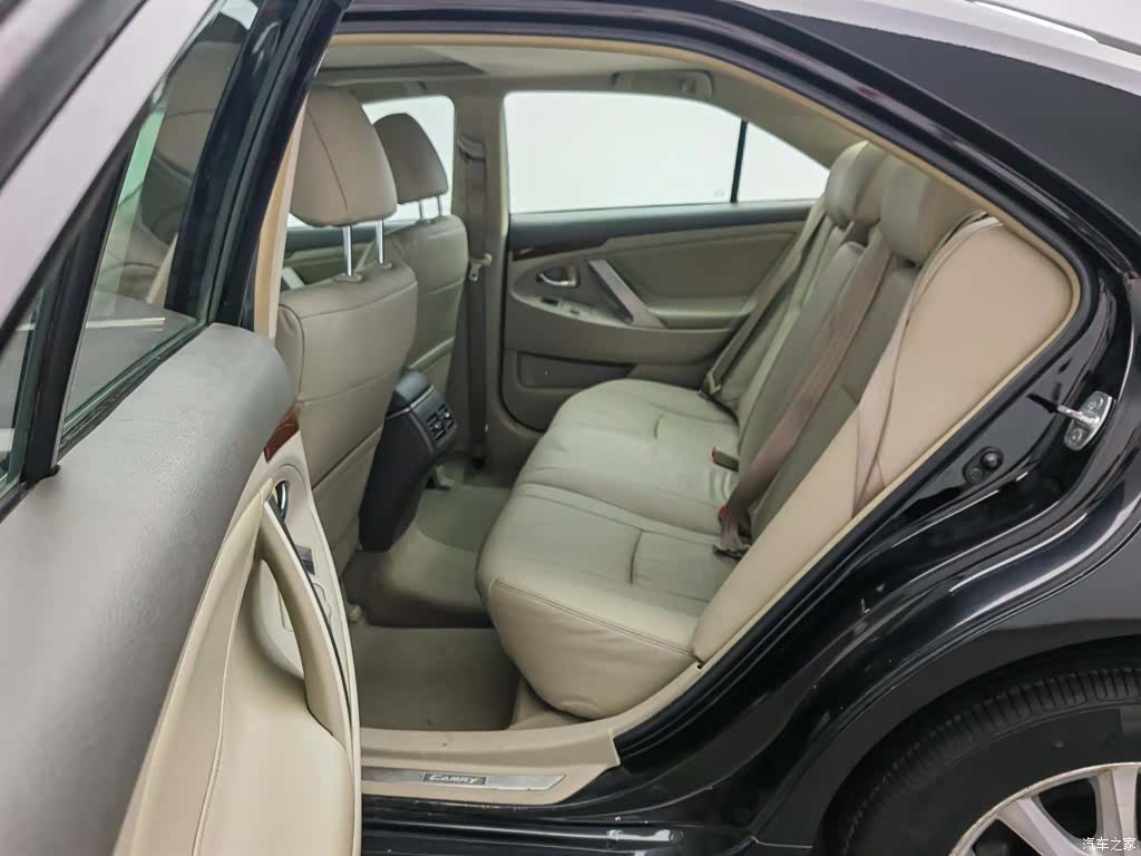 Toyota Camry, 2013 15