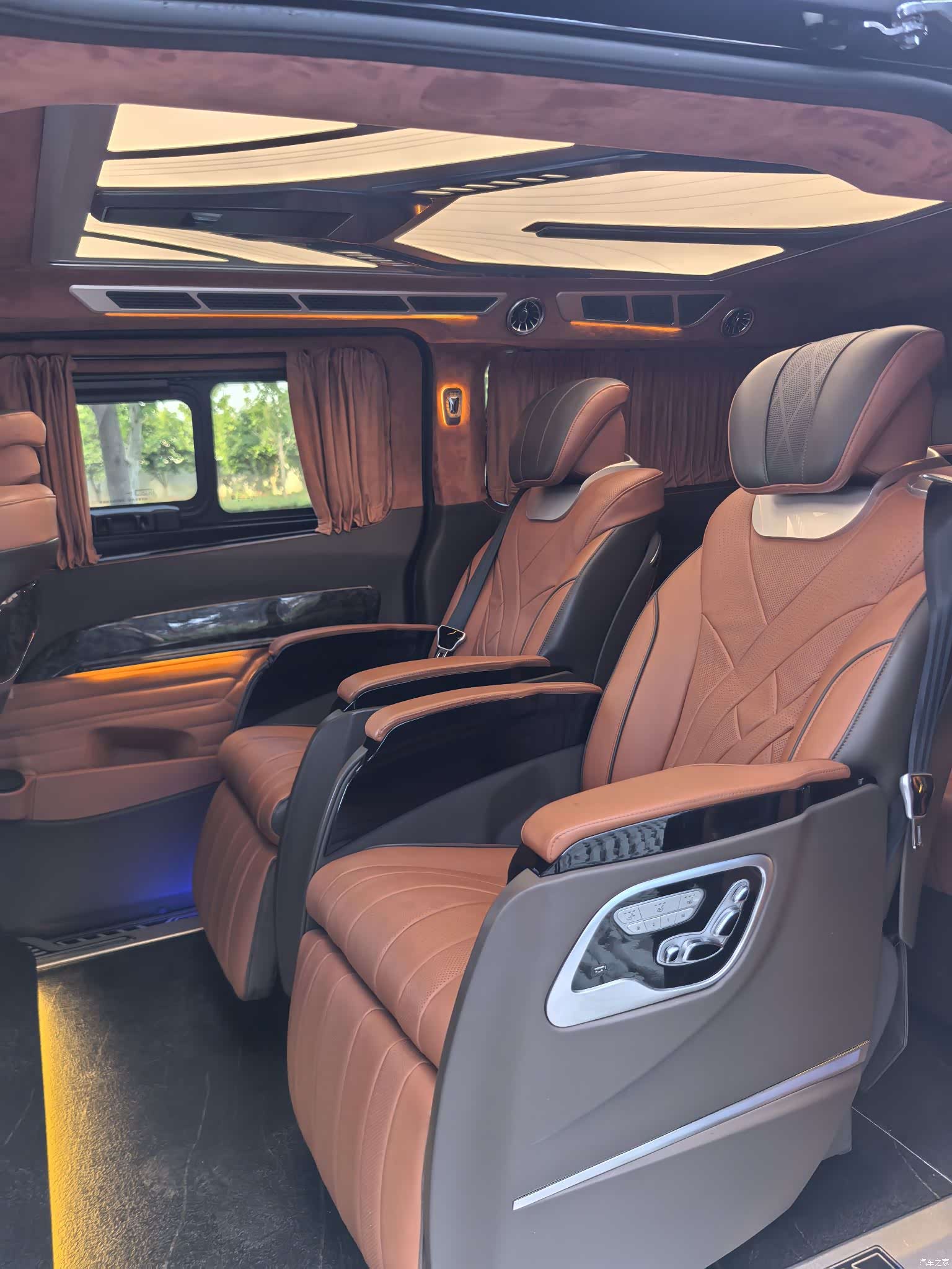 Ford Tourneo, 2023 11