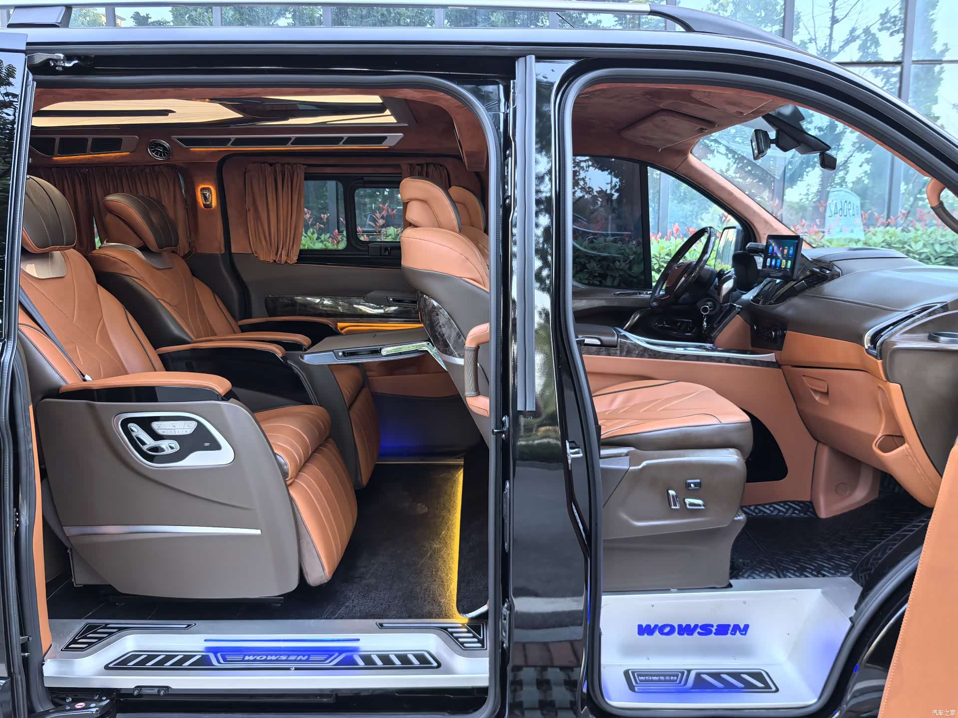 Ford Tourneo, 2023 25