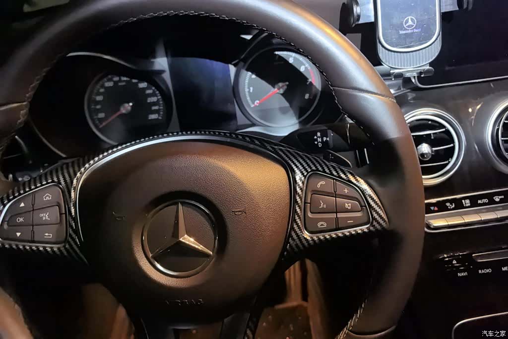 Mercedes-Benz GLC, 2017 16