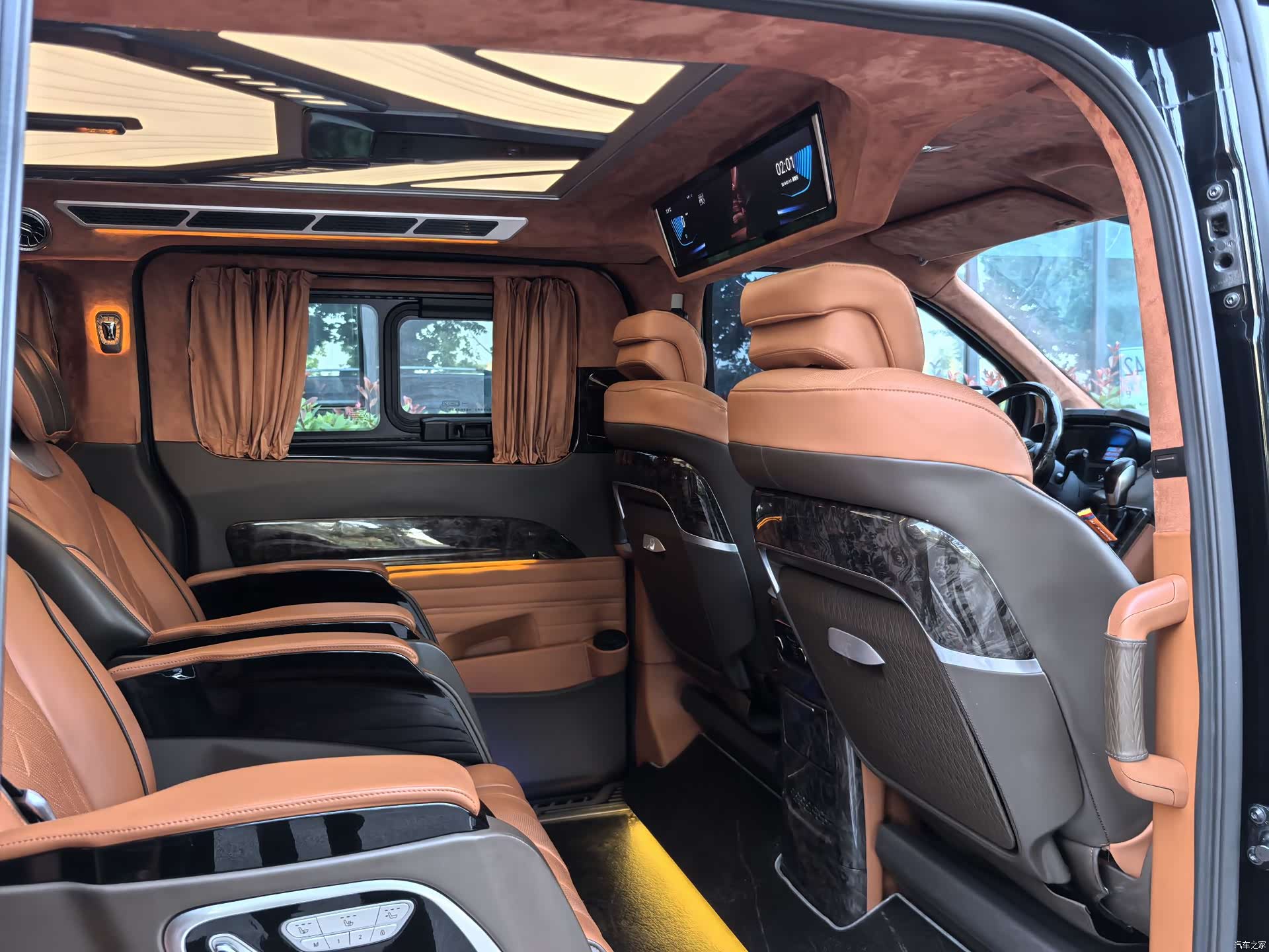 Ford Tourneo, 2023 30