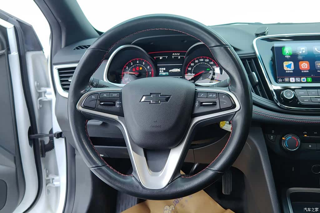 Chevrolet RS, 2022 15
