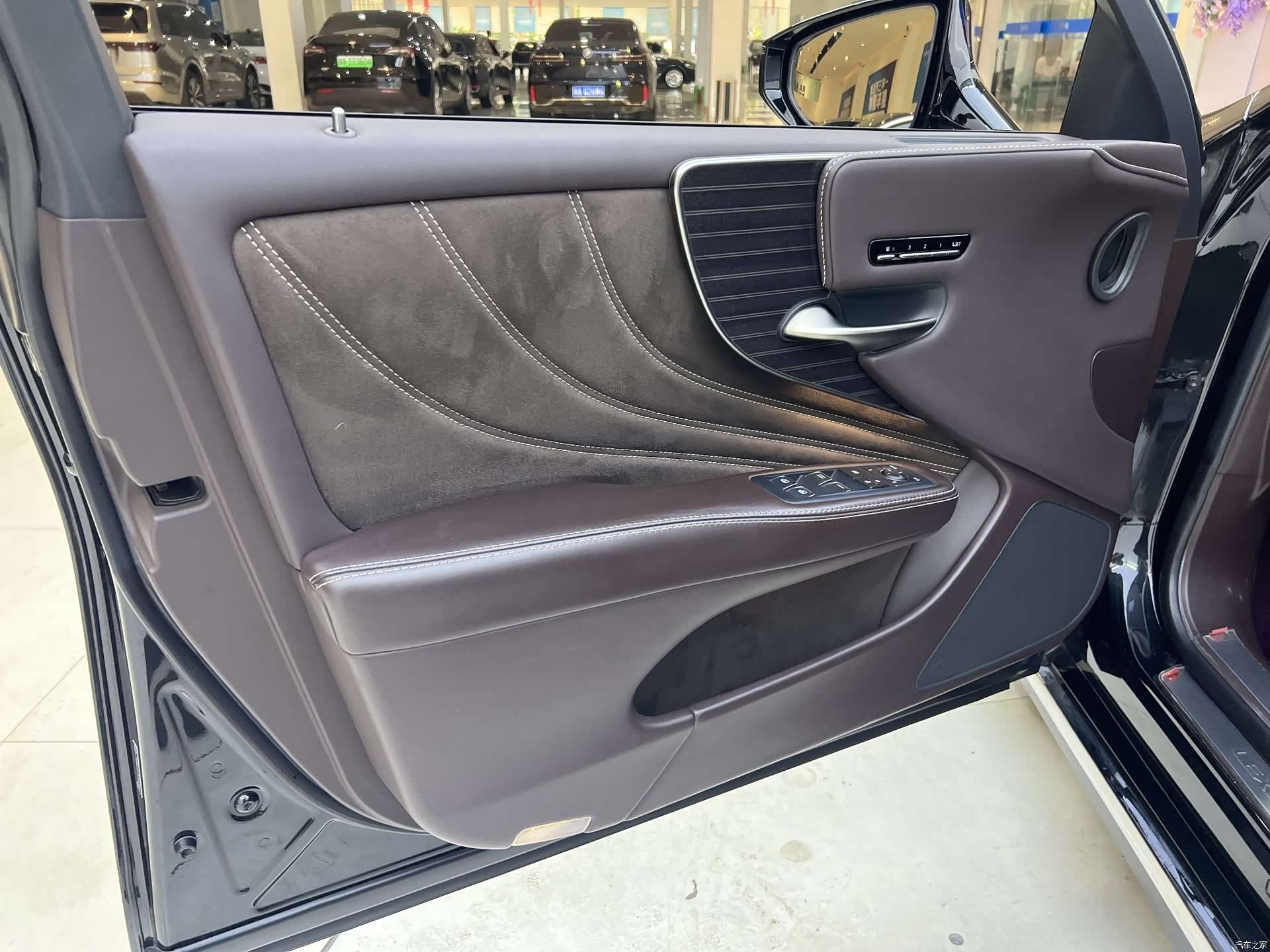 Lexus LS, 2020 19