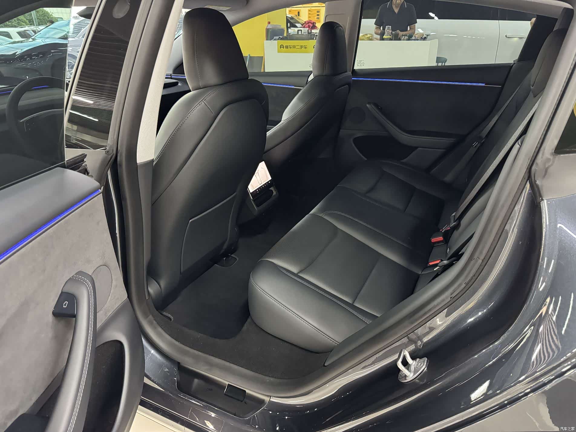 Tesla Model 3, 2025 все фото