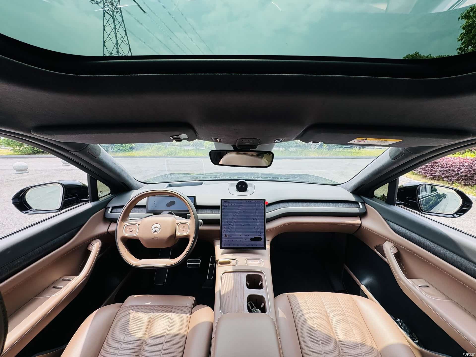 NIO ES8, 2023 7