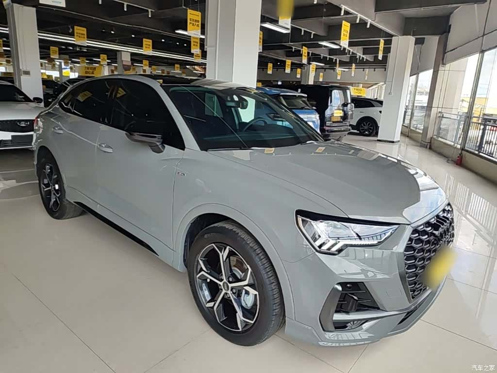 Audi Q3, 2025 4