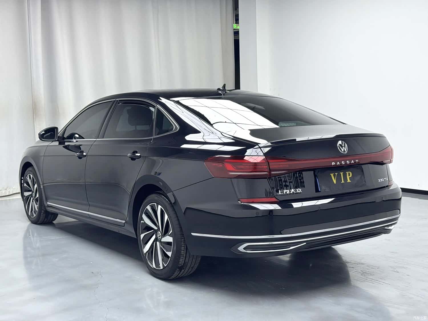 Volkswagen Passat, 2023 9