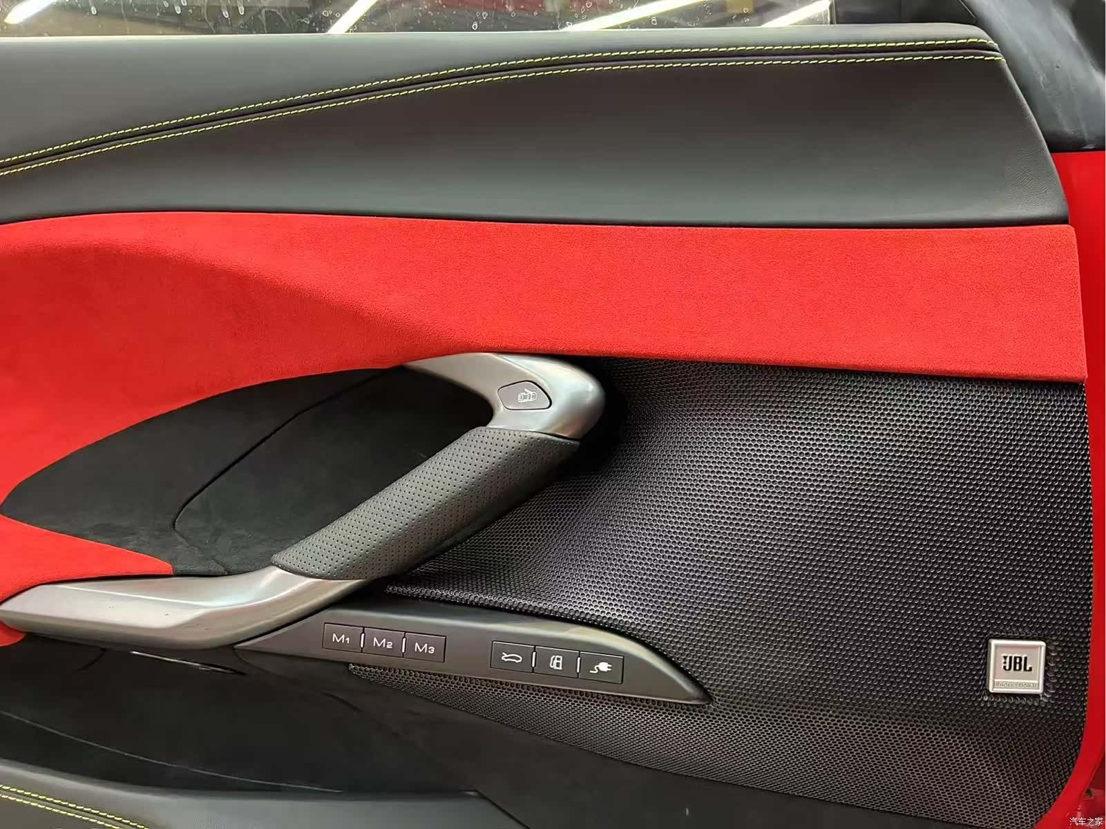 Ferrari 296, 2023 9