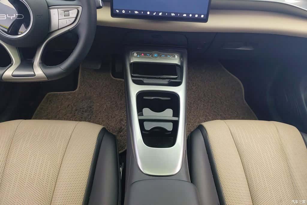 BYD Dolphin, 2025 16