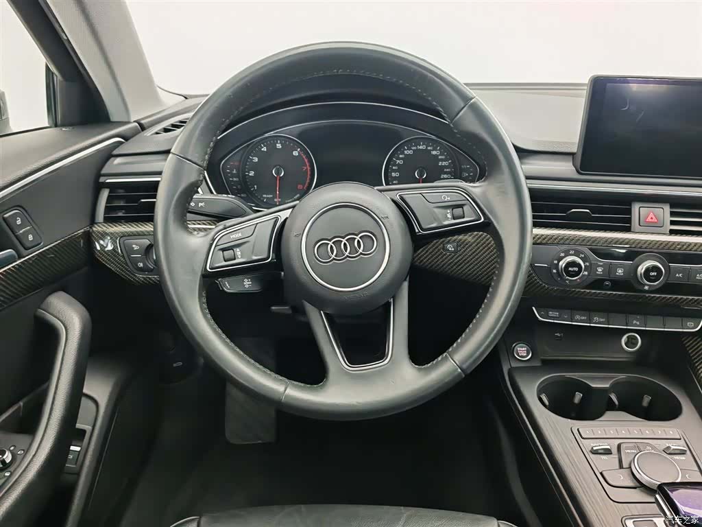 Audi A4L, 2019 11