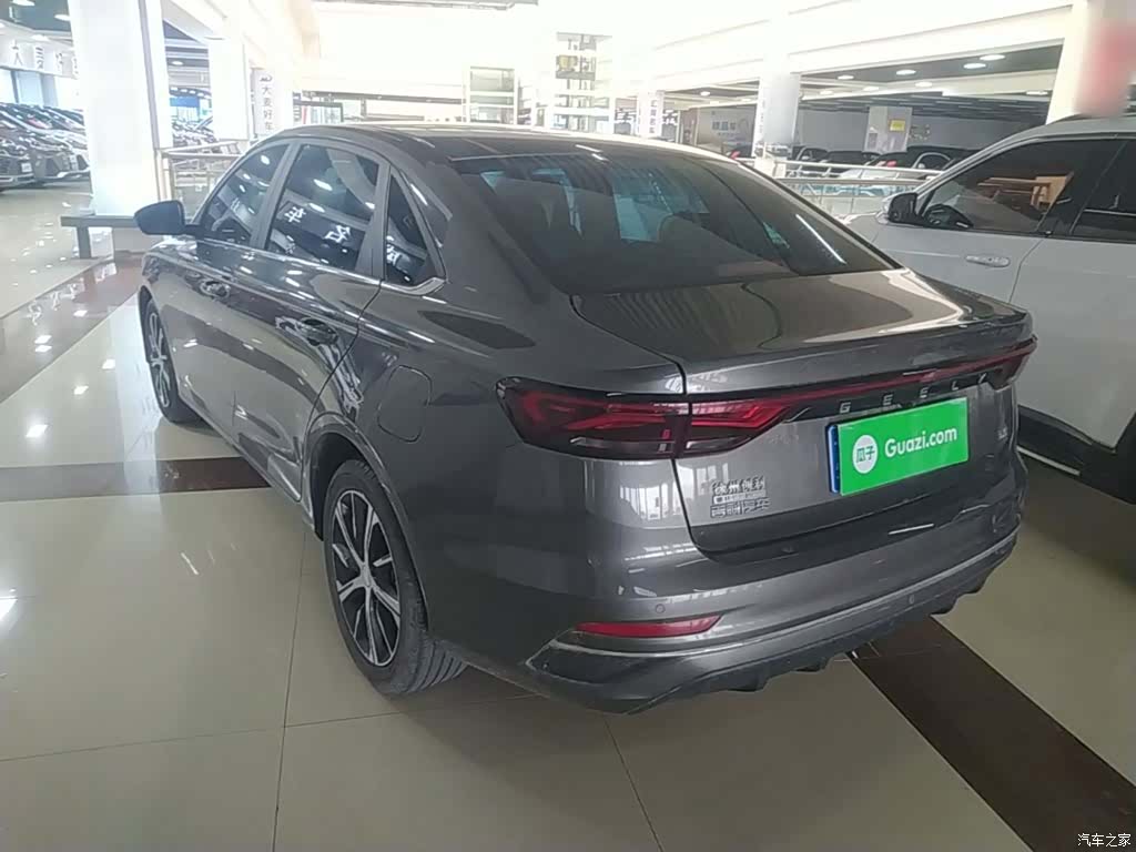 Geely Emgrand, 2023 все фото