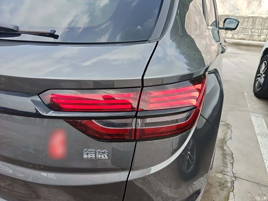 Geely Coolray, 2022 8