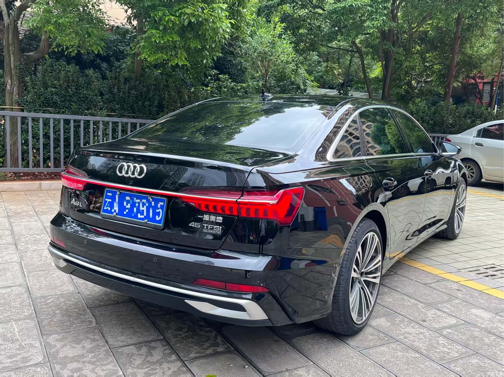 Audi A6L, 2022 9