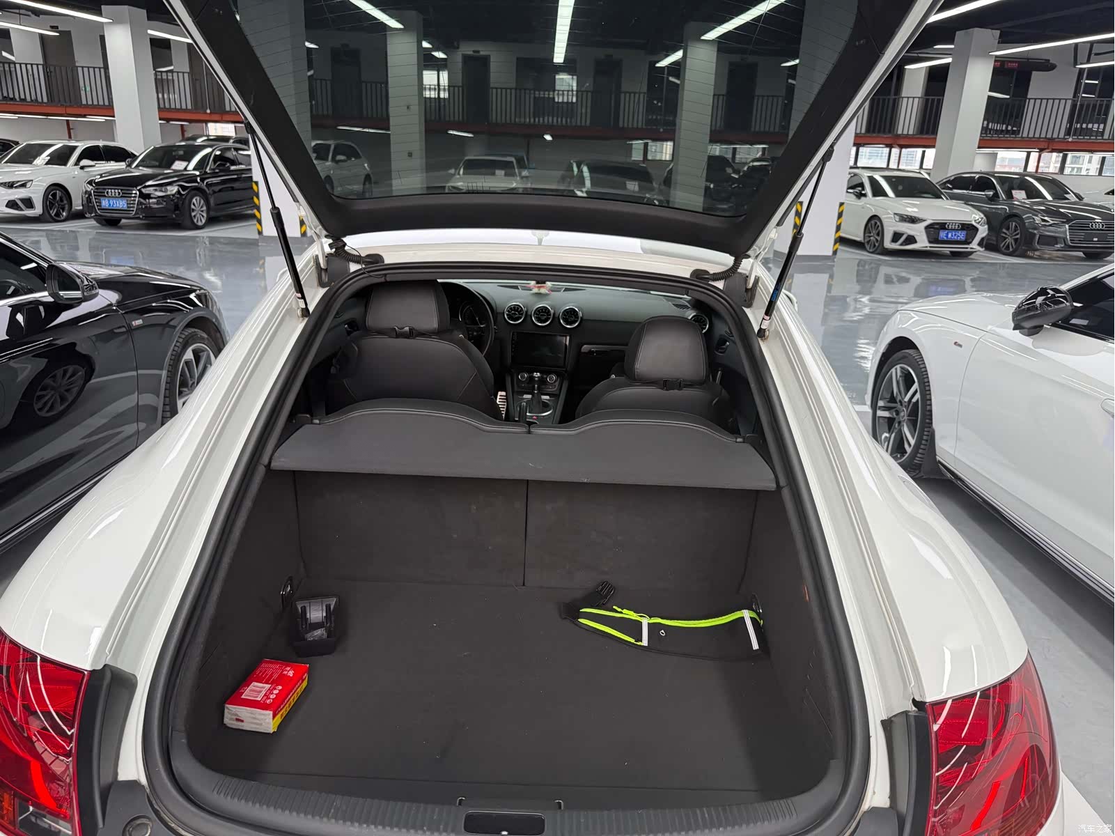Audi TT, 2012 9