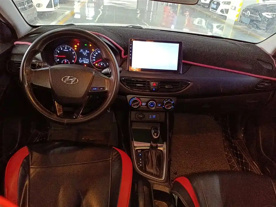 Hyundai Yuedong