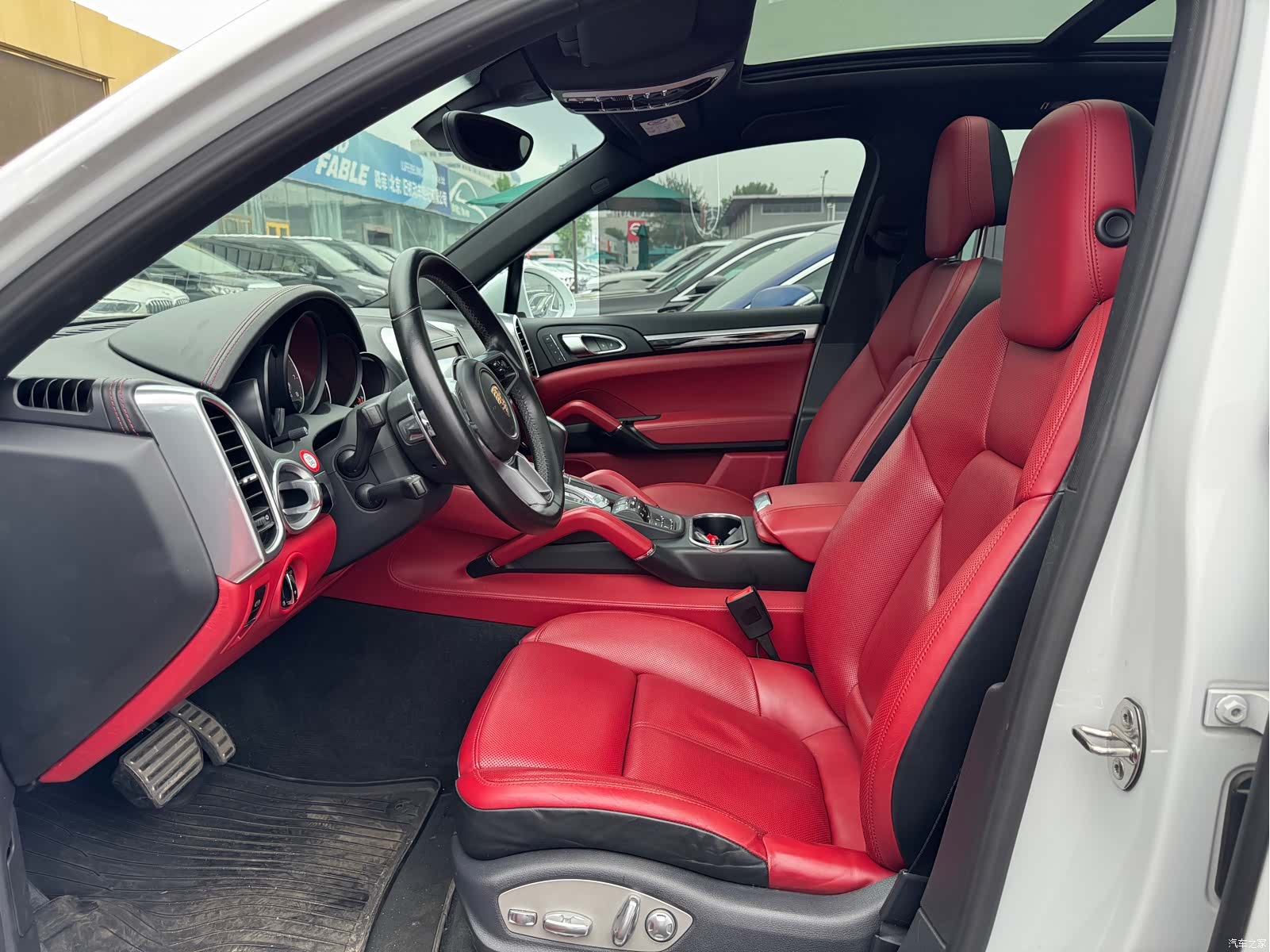 Porsche Cayenne, 2015 11