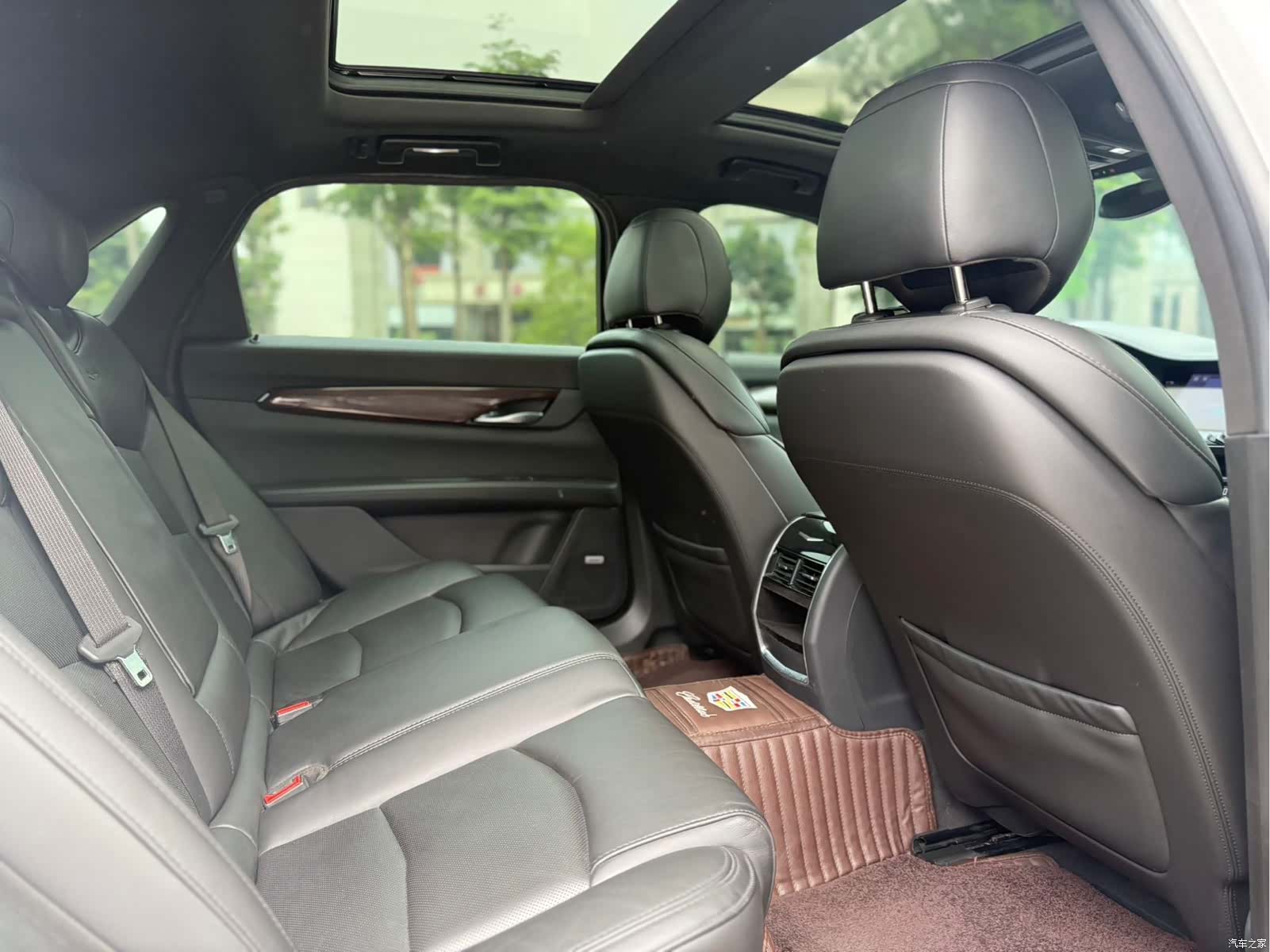 Cadillac CT6, 2021 13