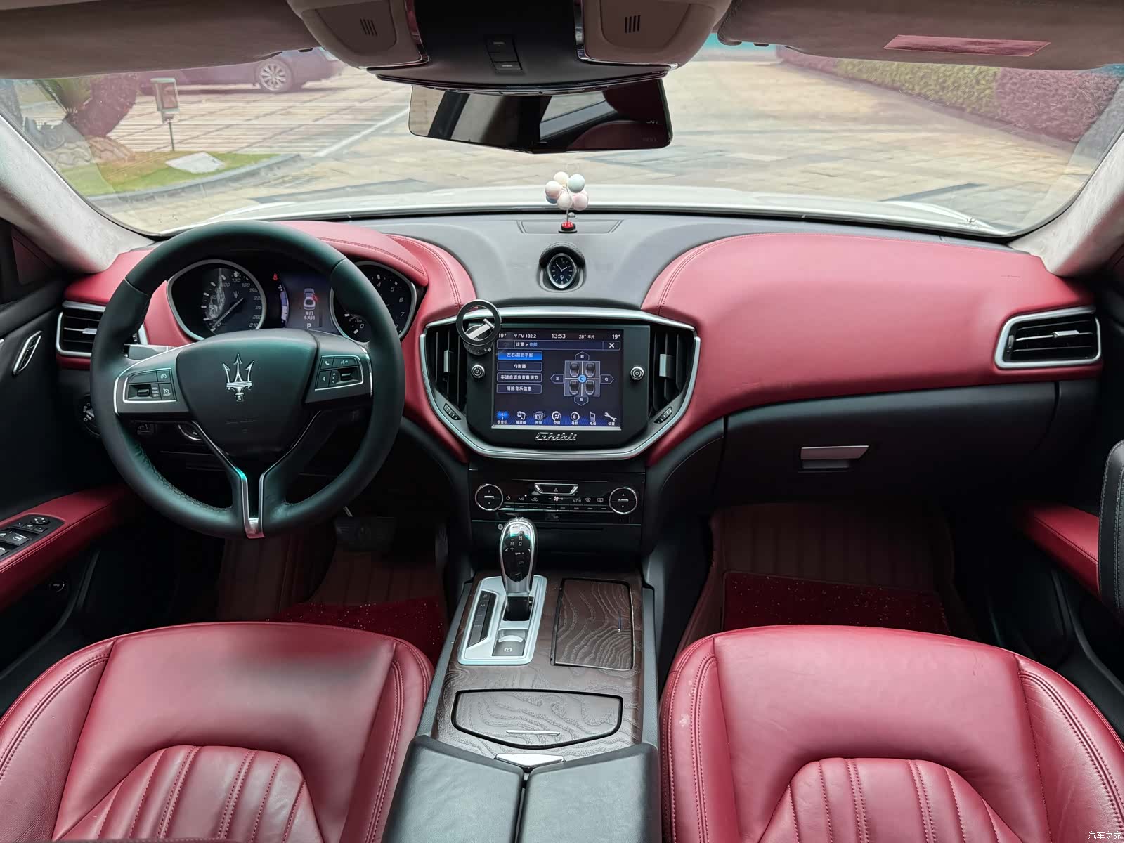 Maserati Ghibli, 2016 9