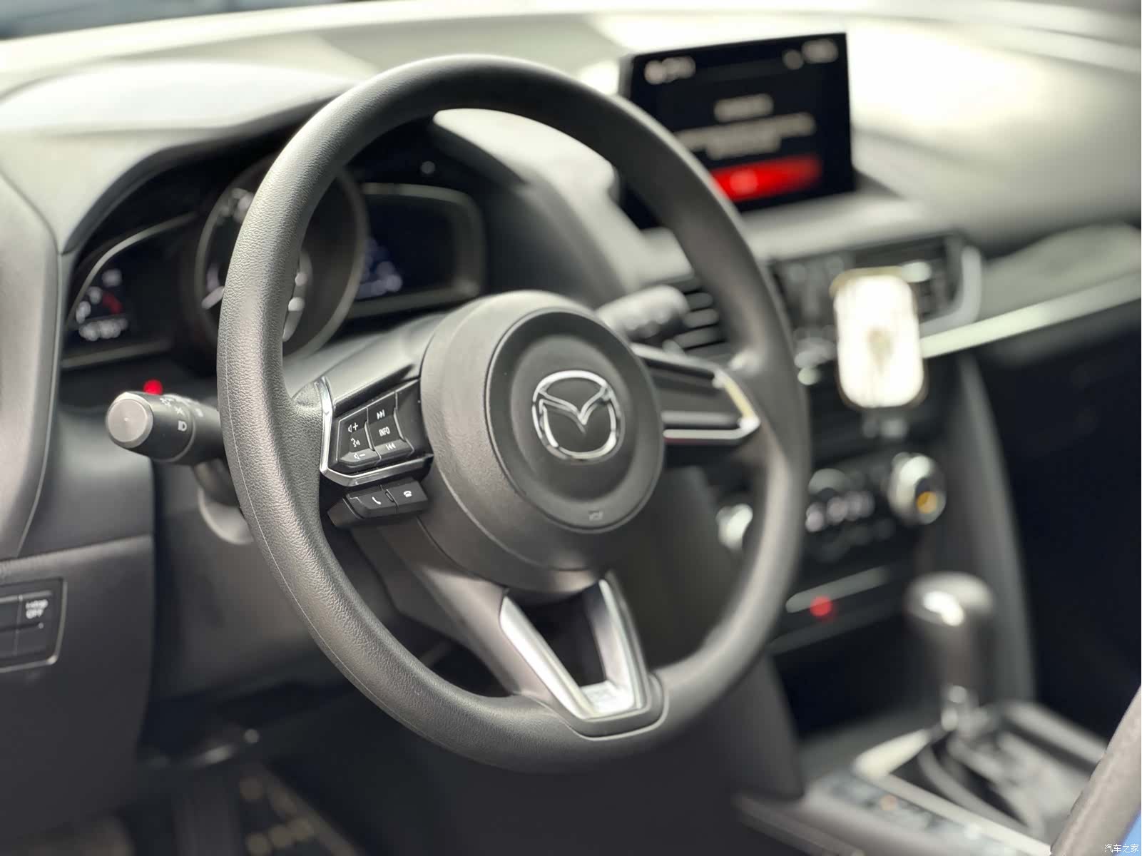 Mazda CX-4, 2020 11