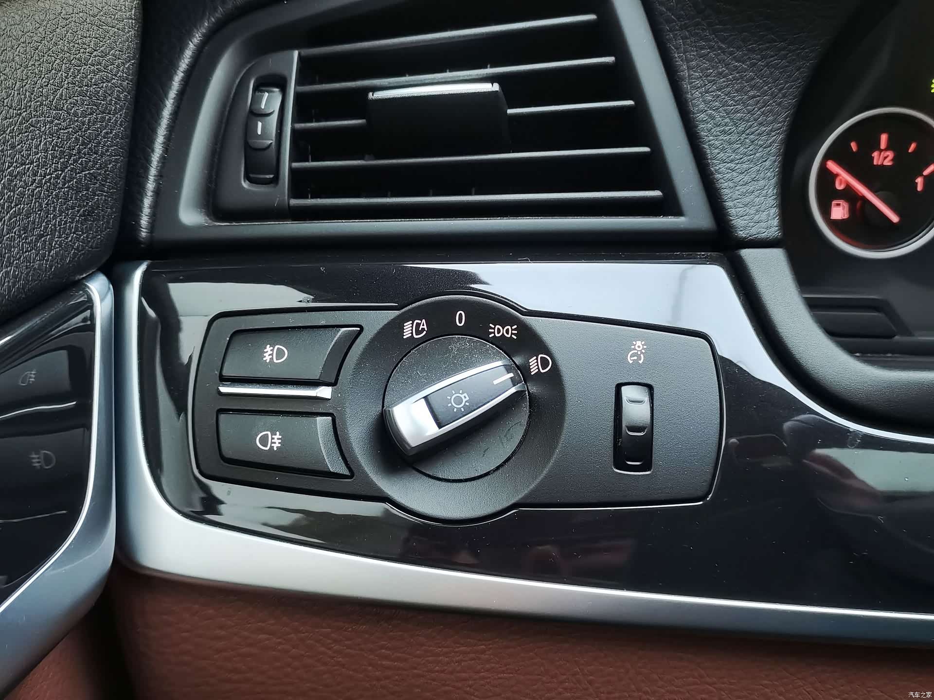 BMW 5 Series, 2015 21