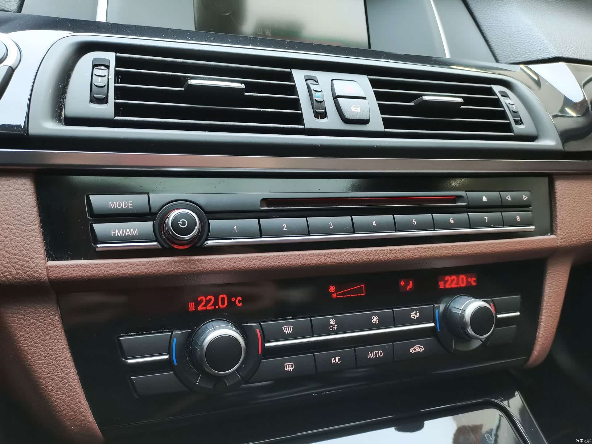 BMW 5 Series, 2015 22