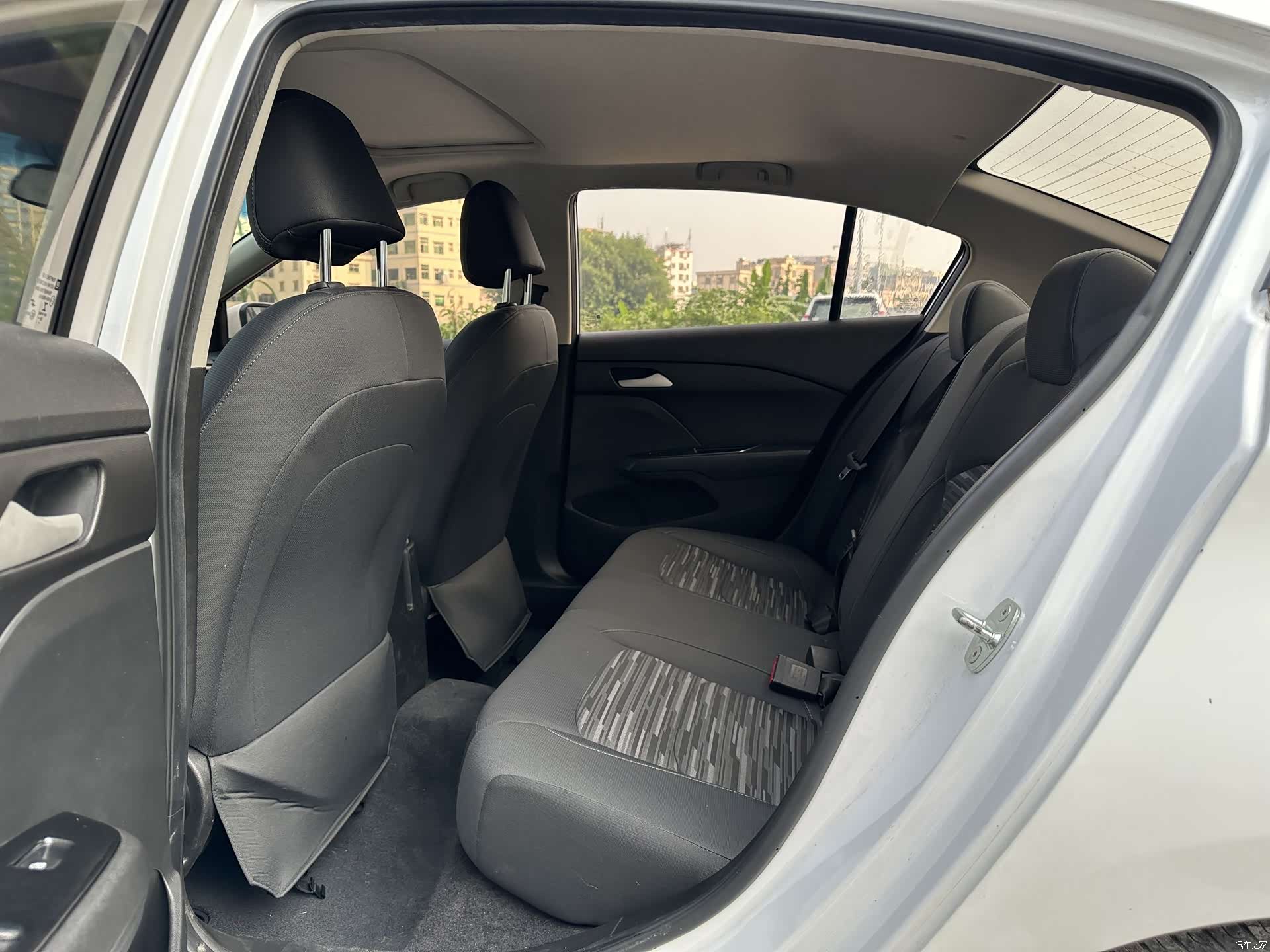 Chevrolet 320, 2019 7